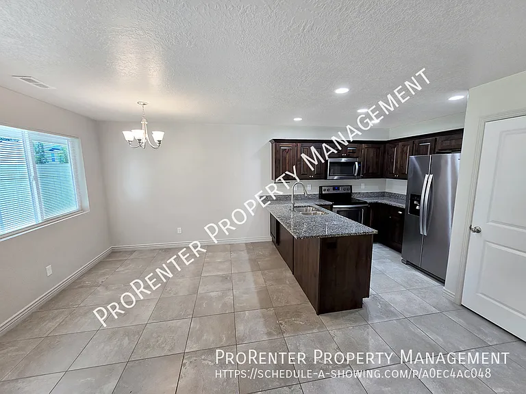 1811 W 675 N — Photo 5