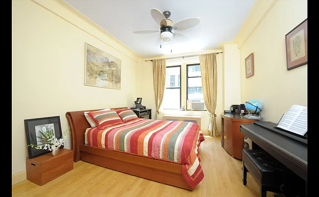 Sold by Douglas Elliman | media 15