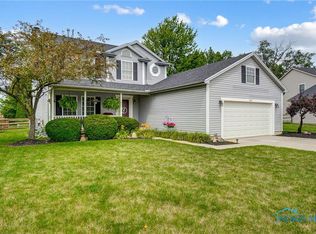 1307 Quail Hollow Dr, Bowling Green, OH 43402