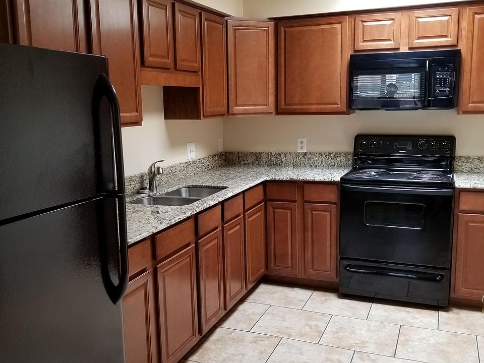 1st image of 515 Pattie Ln SE