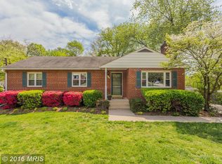 3145 Ravenwood Dr, Falls Church, VA 22044