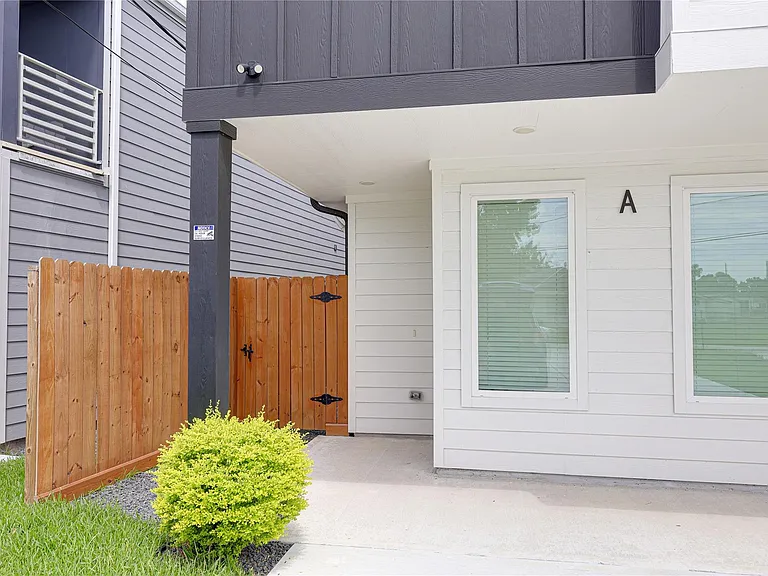 934 S Lane St #A — Photo 3