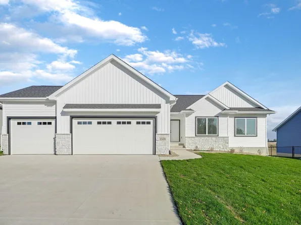 1570 Partridge Ln, Waterloo, IA 50701