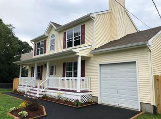 5 Gaynor Rd, Centereach, NY 11720