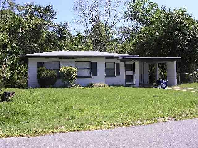 1st image of 5823 Oaklane Dr