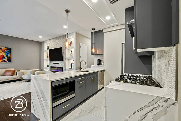 Sold by Compass | media 2