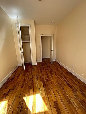 5th image of 180 Erasmus St APT B5