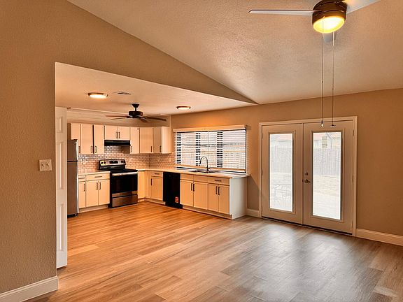 4th image of 3713 Greenhill Ln