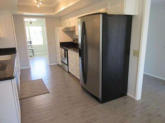 3rd image of 9512 W Glen Oaks Cir