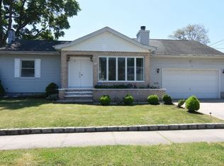 13 Park Ave, Dunellen, NJ 08812