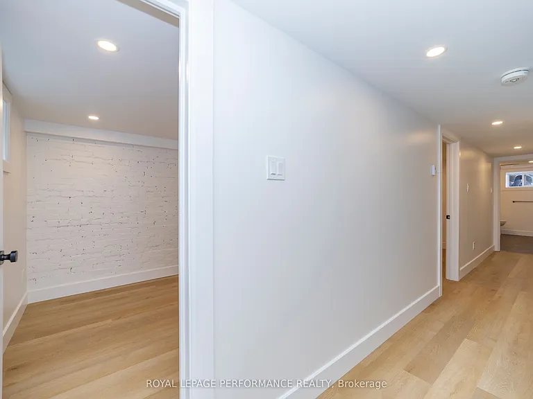 19 Monk St #1 — Photo 19