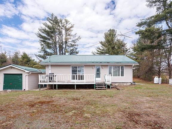 3rd image of 14 Hiltons Point Rd