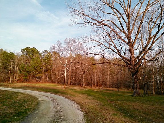 2nd image of 290 Bass Bay Rd