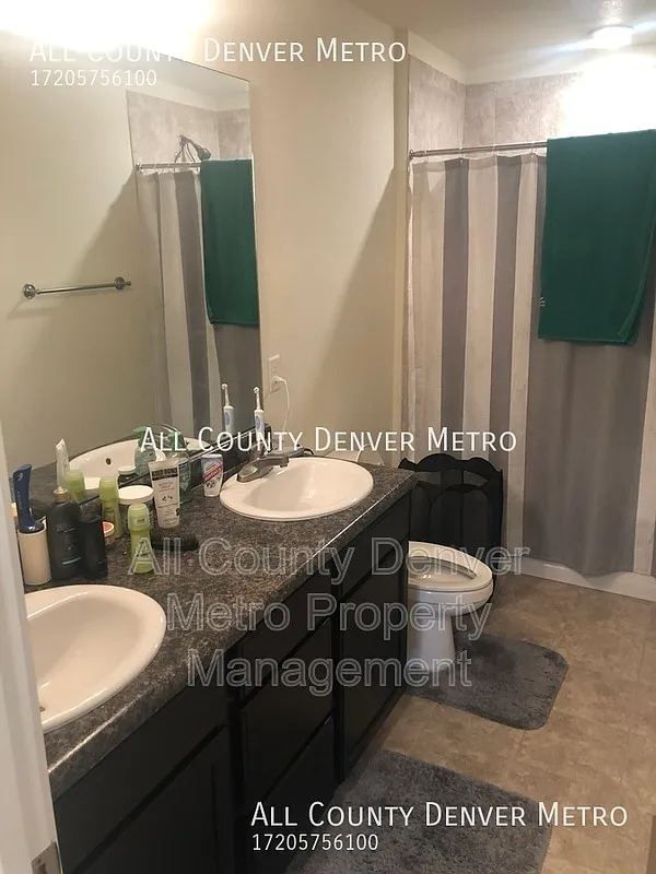 2 bed, 2.5 bath, 1864 sqft, $2,235 — Photo 2