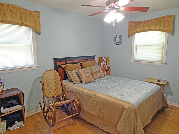 5th image of 1405 Manitowoc Ave