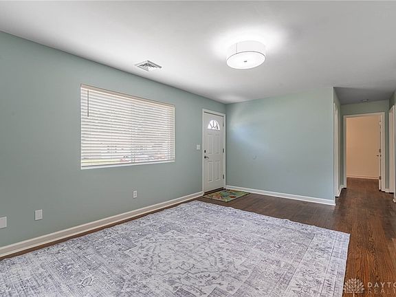 3rd image of 269 Fitchland Dr