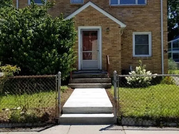 42 Chandler St #1, Belmont, MA 02478