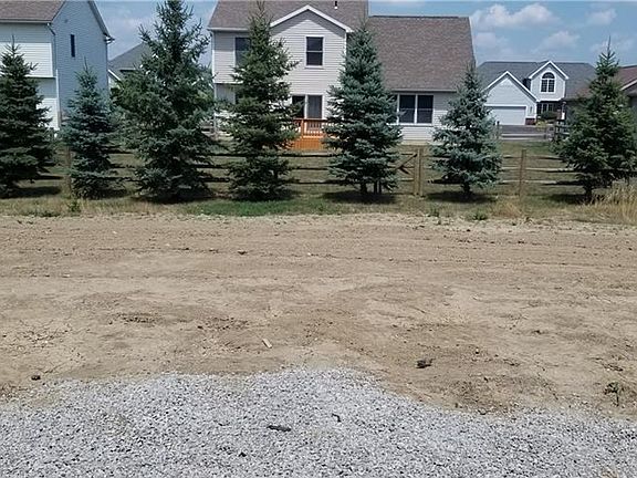 3rd image of 14706 Saddle Horn Dr
