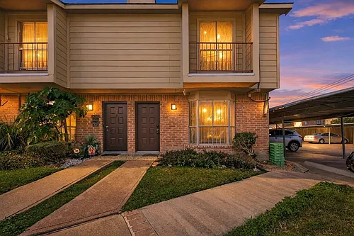 9350 Country Creek Dr Photo 1