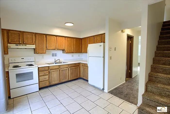 870 N Jackson Ave #8 — Photo 12