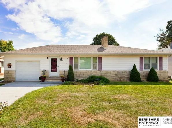 830 N Grant St, Fremont, NE 68025