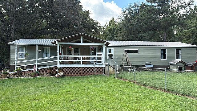 1st image of 6111 Farris Rd