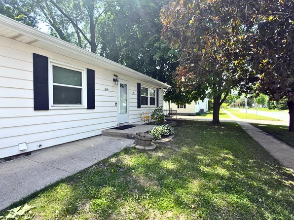 616 11th St, Boone, IA 50036