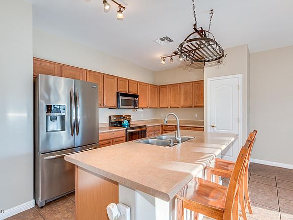 4th image of 16062 N 164th Ln