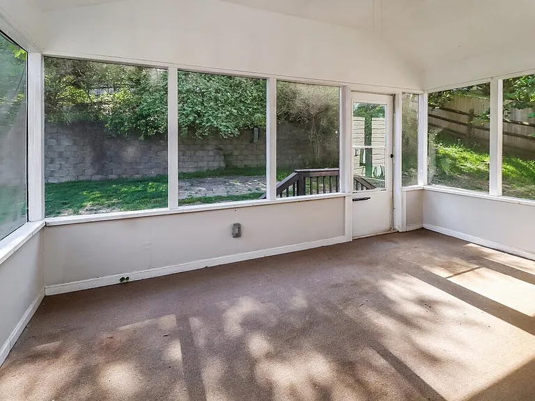 1133 Piney Church Rd — Photo 9