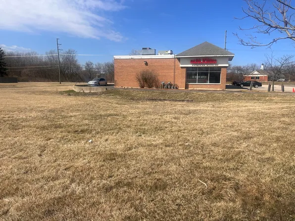 34625 N State Route 83, Grayslake, IL 60030