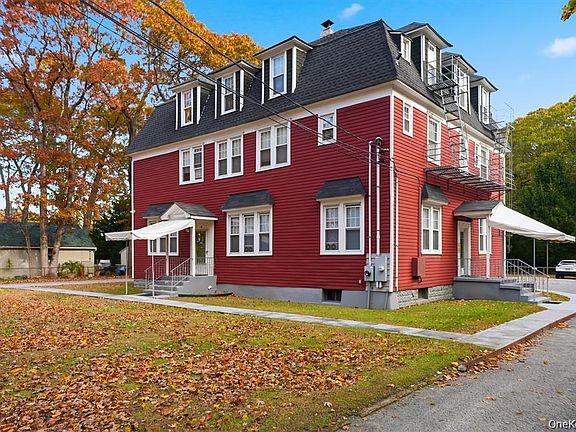 3rd image of 221 Lake Ave S #3A