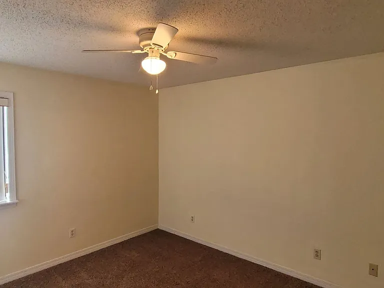 8730 Thomas Dr #101 — Photo 20