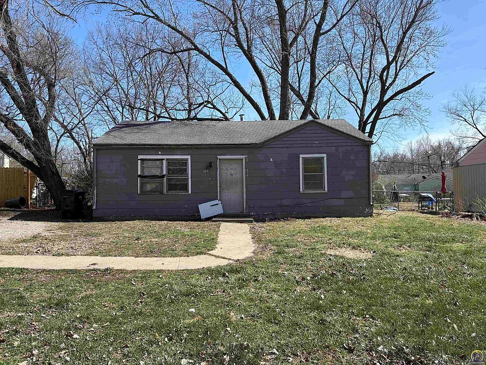 1st image of 229 SE 35th Ter