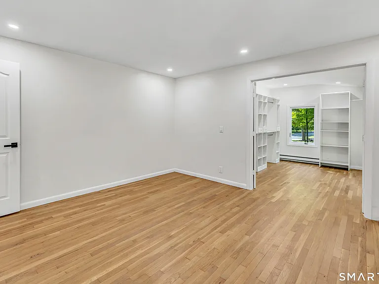 48 Crestwood Rd — Photo 22
