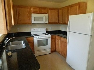 4th image of 236 Patricia Anne Ln