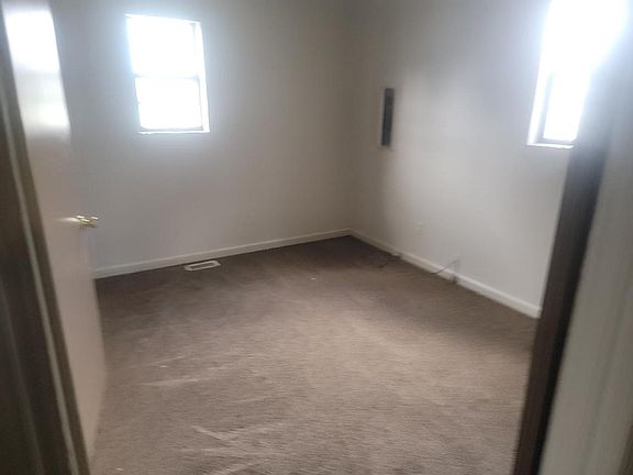 5th image of 620 Peabody Ave