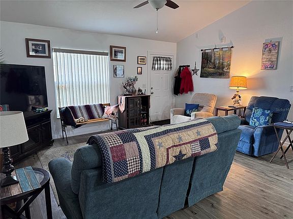 5th image of 1855 N Berkley Rd