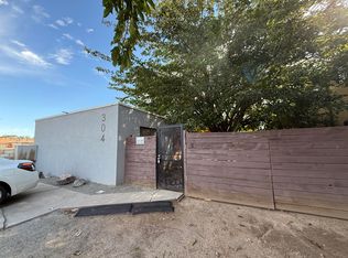 304 Texas St NE, Albuquerque, NM 87108