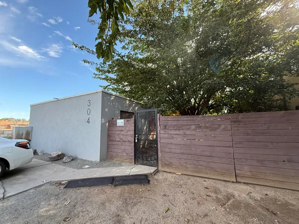 304 Texas St NE, Albuquerque, NM 87108