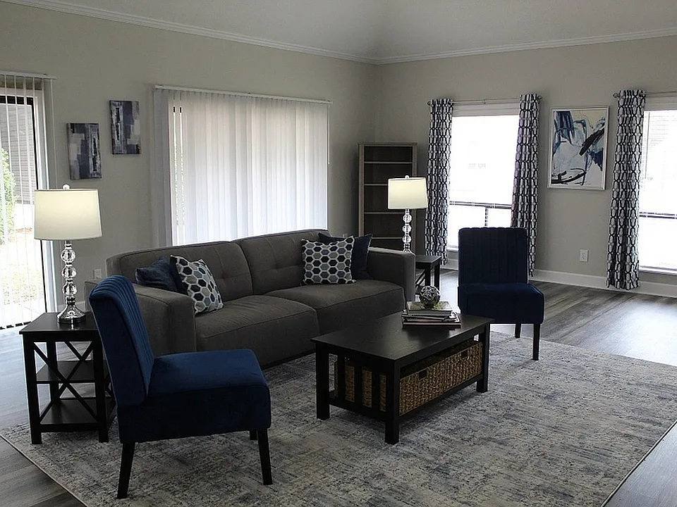 Woodland Villas Apartments