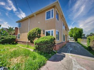 9715 Walnut St, Oakland, CA 94603