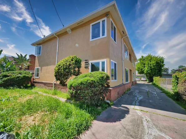 9715 Walnut St, Oakland, CA 94603