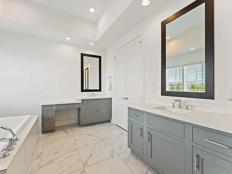 2602 Cottage Grove Green Dr — Photo 23