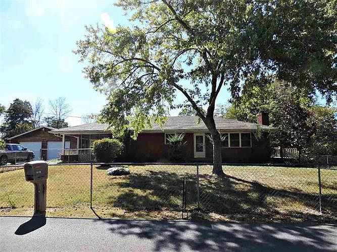1st image of 1419 Ponderosa Dr