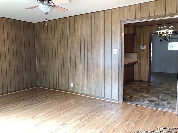 4th image of 1811 Farwell Dr