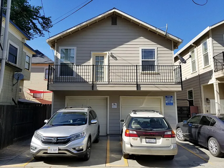 1804 G St — Photo 10