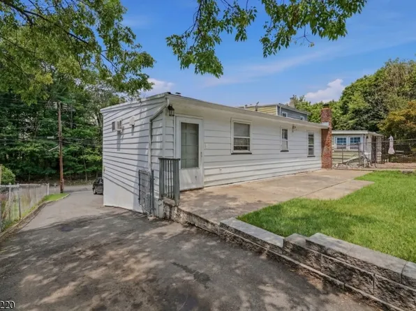 137 New St, Paterson, NJ