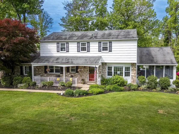 890 Bell Ln, Maple Glen, PA 19002