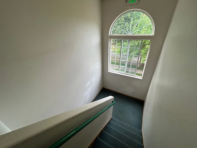 950 South Ash — Photo 21