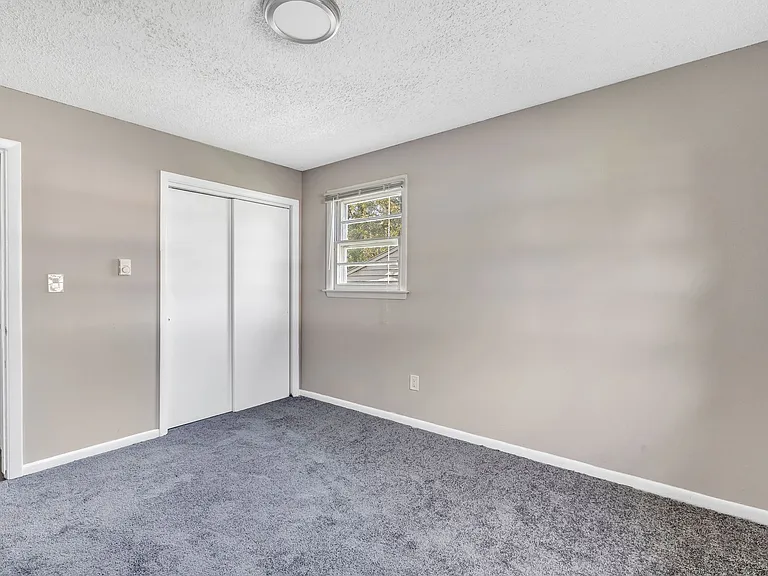 258 Birchfield Dr #4 — Photo 11